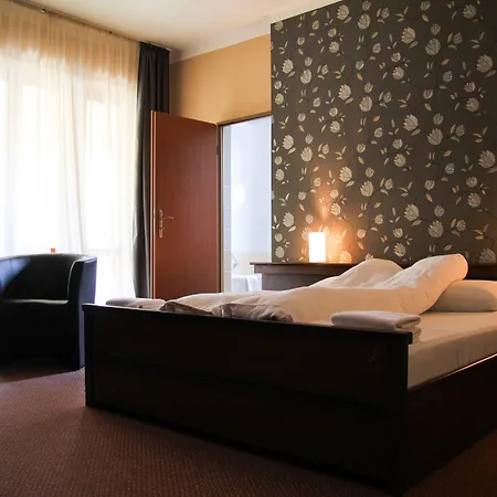 Korona Hotel 3*