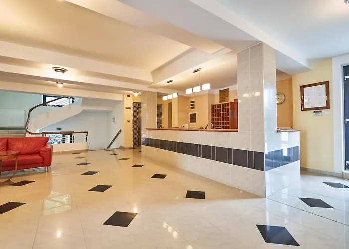 Hotel Korona 3*