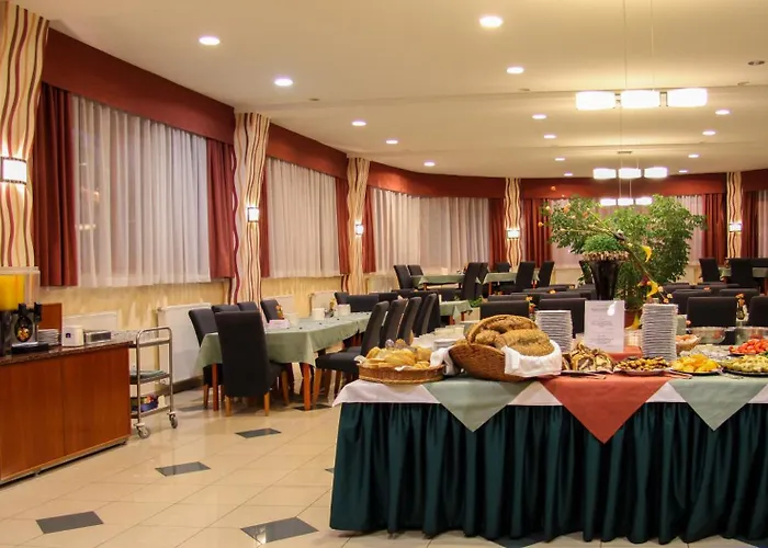 Hotel Korona 3*