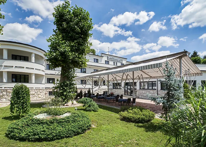 Hotel Korona 3*