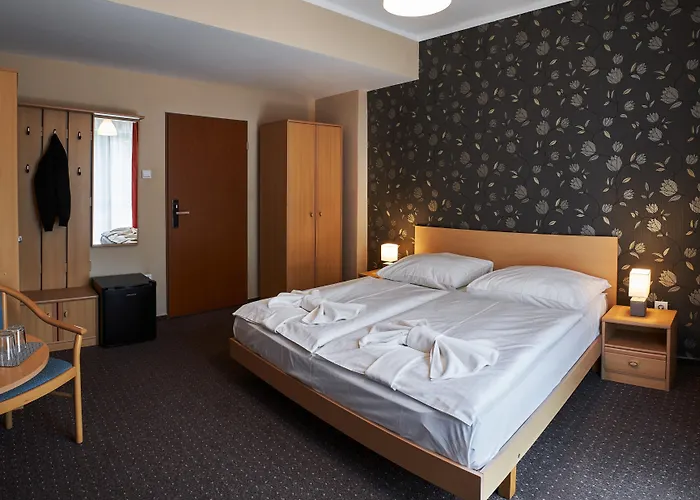 Hotel Korona 3*
